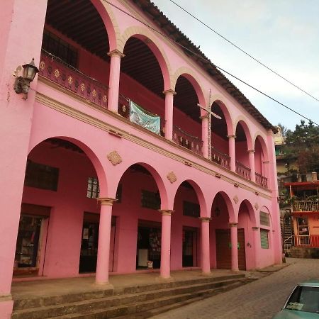 Hotel Jardín Mineral de Angangueo Exteriér fotografie